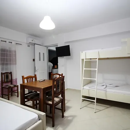 Riza Veliu Hotel *