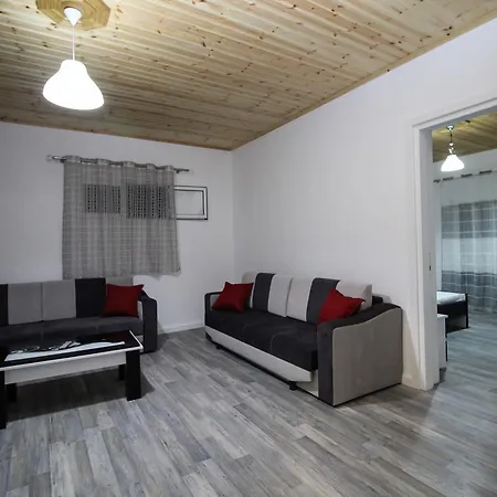 Hotel Riza Veliu Piqeras